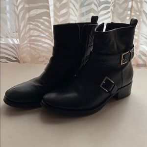 Tory Burch Leather bootie